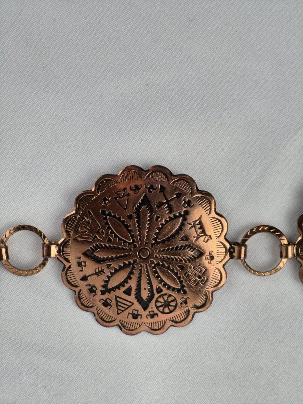 Vintage Native American Style Copper Tone Medallion Belt - Picture 5 of 10